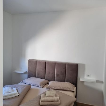 Ferienwohnung Luxvu Rogoznica  Exterior foto