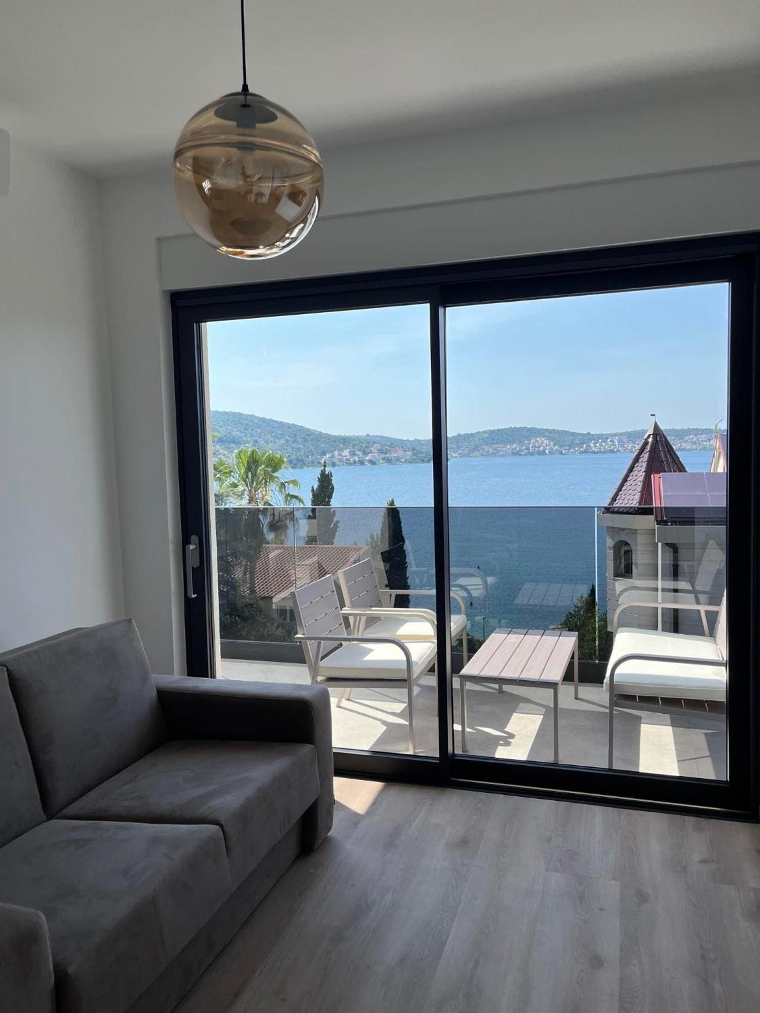 Ferienwohnung Luxvu Rogoznica  Exterior foto