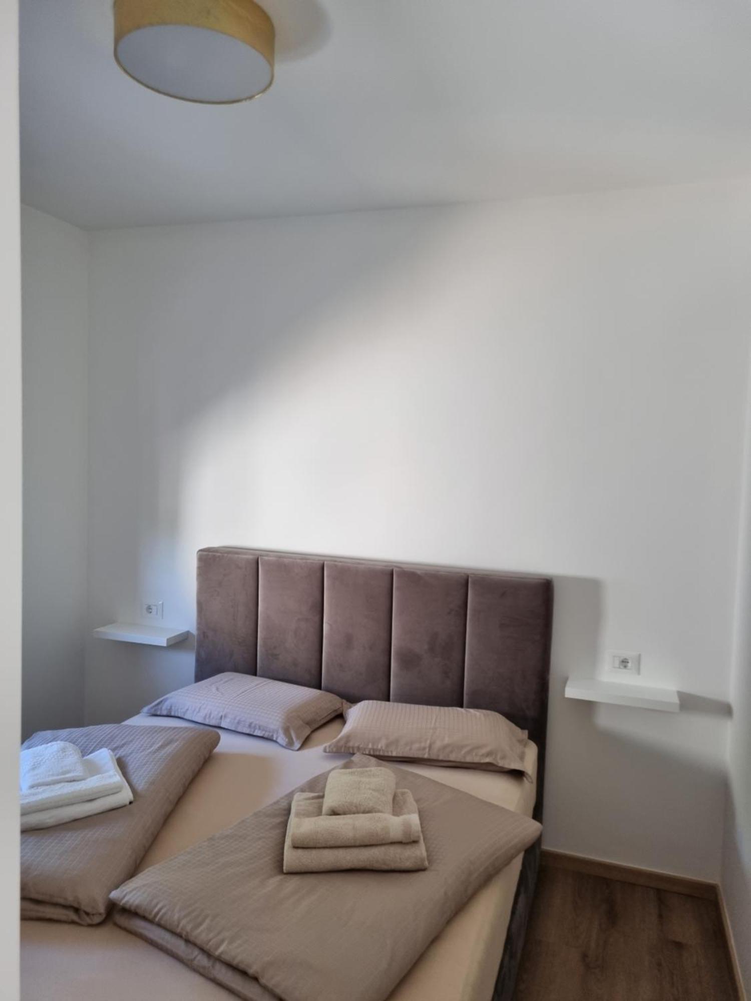 Ferienwohnung Luxvu Rogoznica  Exterior foto